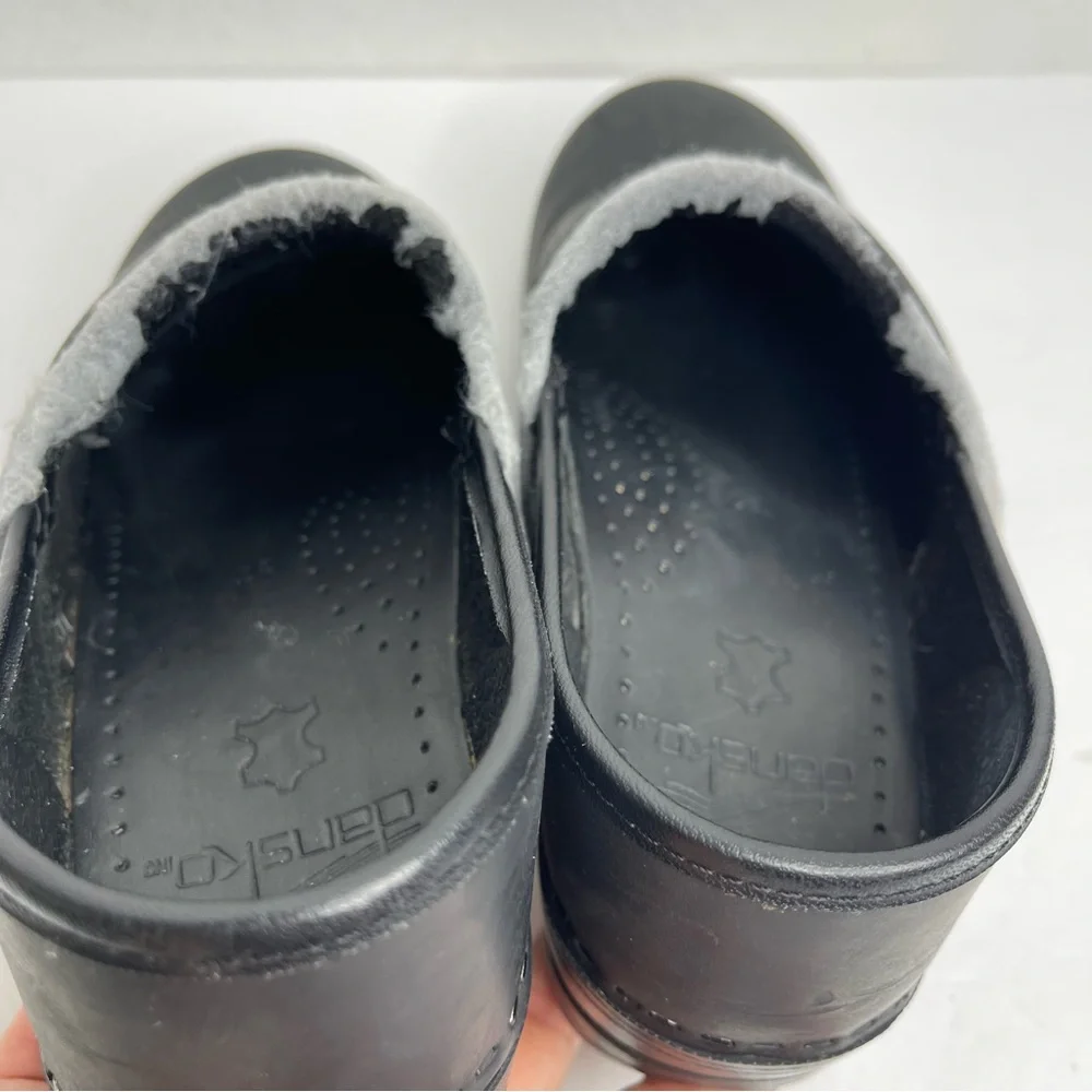 DANSKO Black Professional Nursing Sherpa Trim Slip On Clog Black Size 37